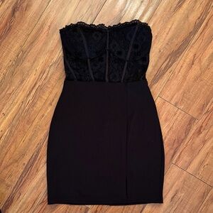 Elegant Black Strapless Dress